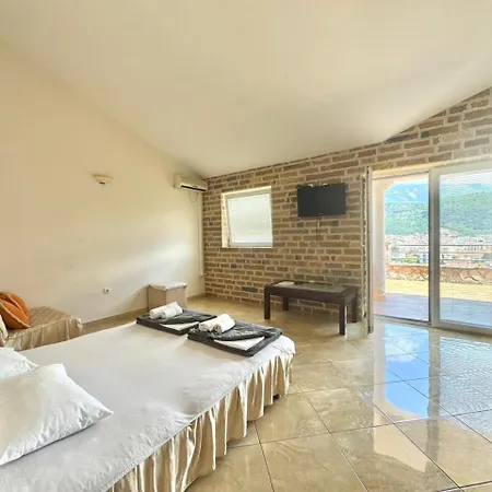 Contessa Lägenhet Budva