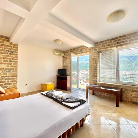 Contessa * Budva